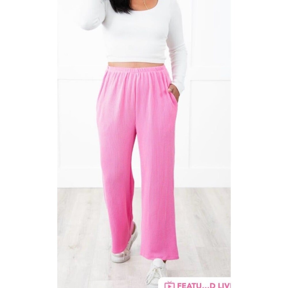 Lovely Melody Pants size medium pink pants urban ribbed pants elastic waist NEW